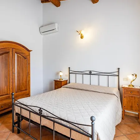 Apartment Santarcangelo - Happy